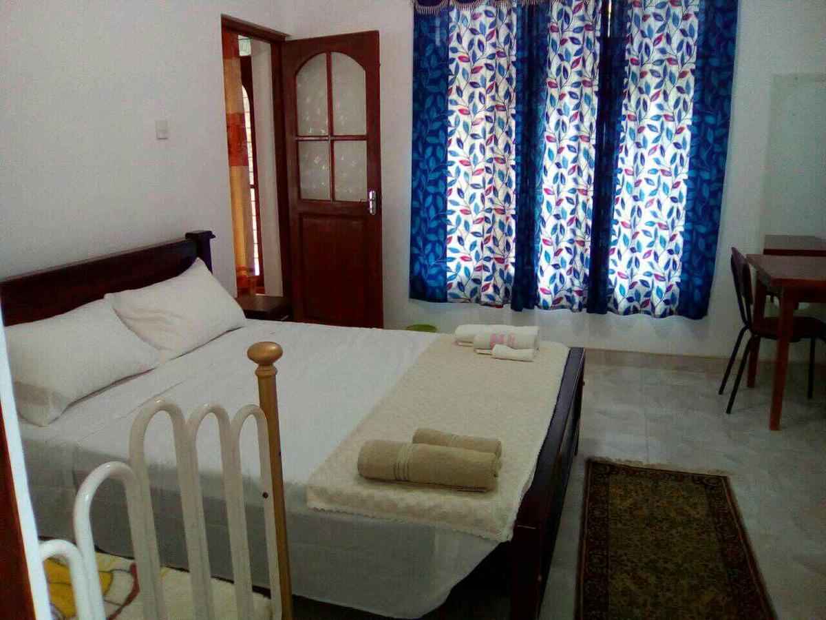 Miracle Villa Канди Екстериор снимка