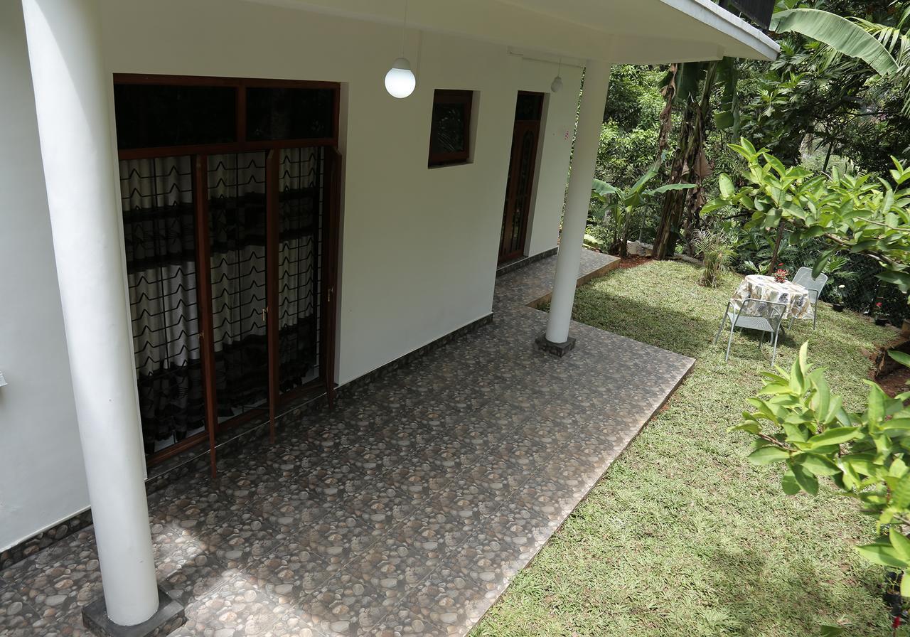 Miracle Villa Канди Екстериор снимка