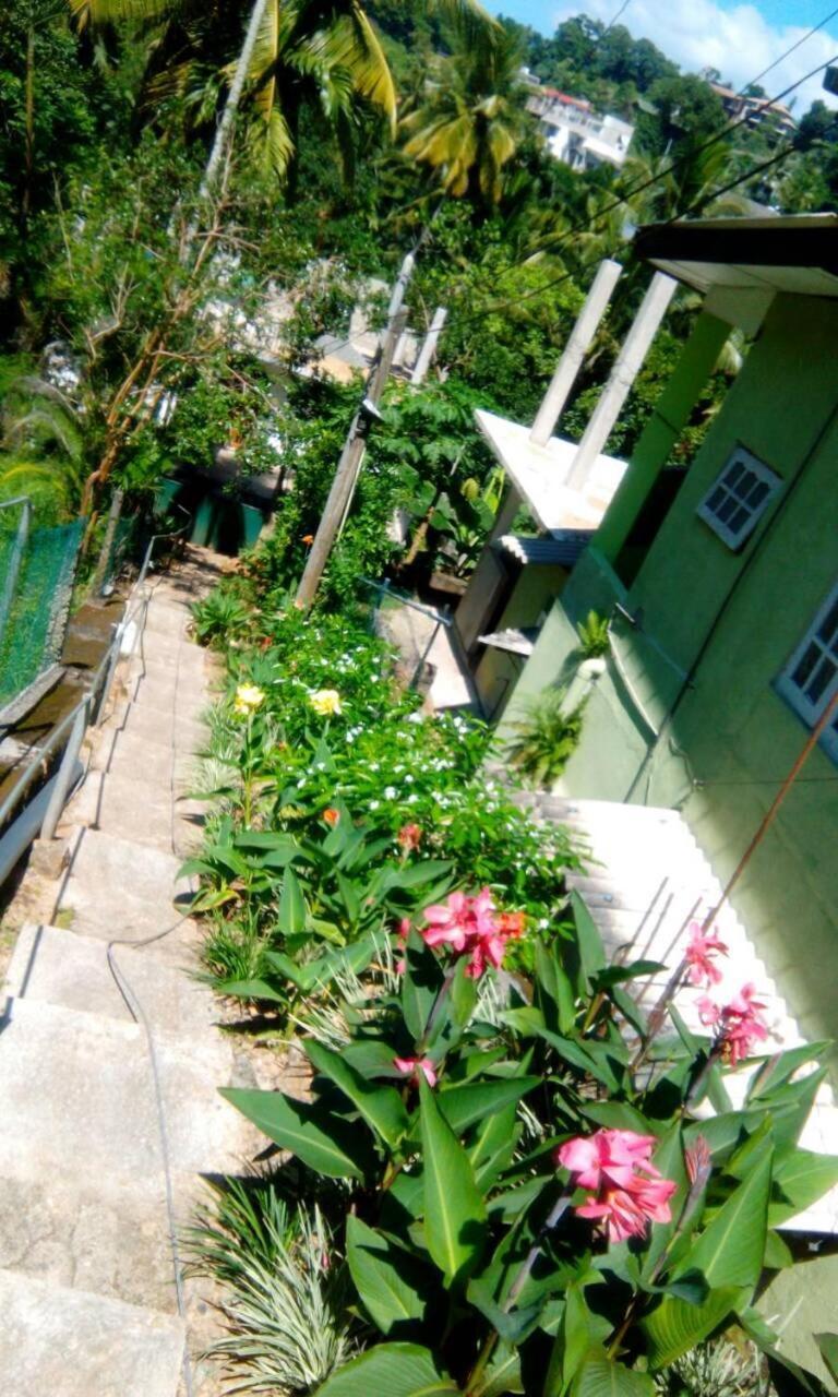 Miracle Villa Канди Екстериор снимка